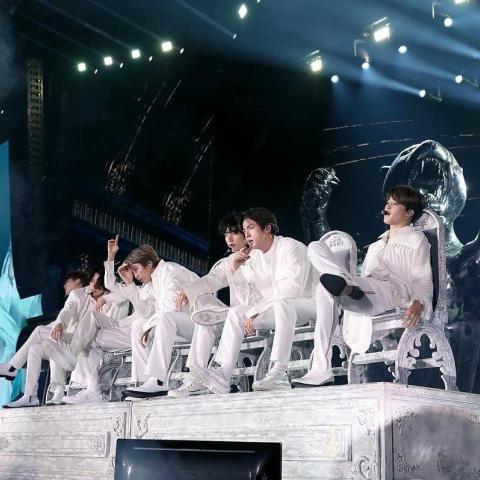 BTS الأنجح والأغنى في العام 2019