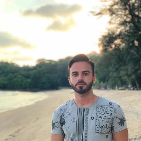 سيف شواف أول من غنى للتنمر - إنستغرام @saifshawaf