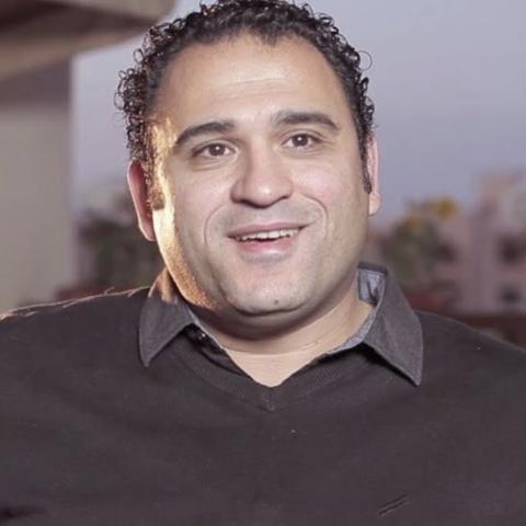 اكرم حسني