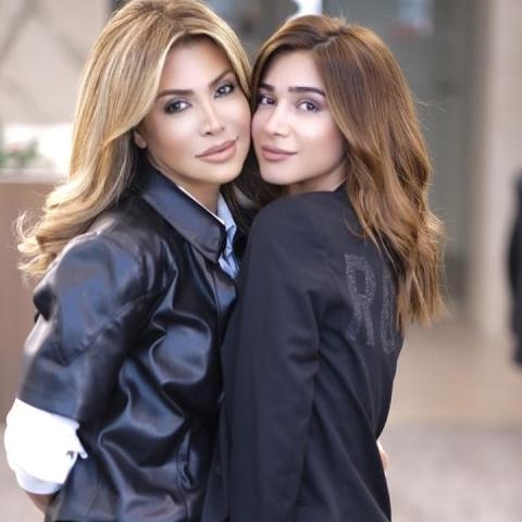 نوال الزغبي و إبنتها تيا
