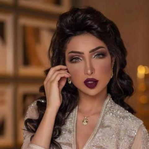 دنيا بطمة توجه تهمة التشهير بالفنانين