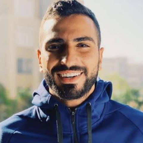 استبعاد محمد الشرنوبي عن غناء تتر بخط الإيد