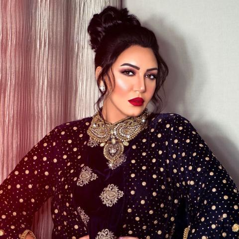 أسماء لمنور تدعم مرضى السرطان