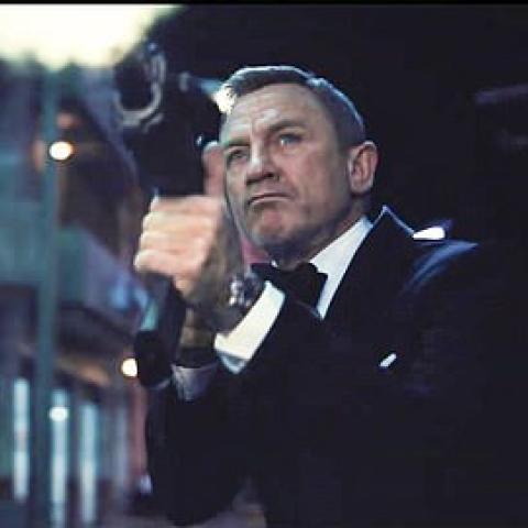 دانييل كريج في شخصية جيمس بوند