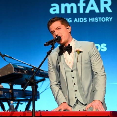 أمفار يحقق مليون و400 ألف دولار - إنستغرام @amfar