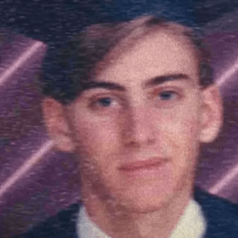 نتفلكس توثق قصة دان شنايدر في The Pharmacist