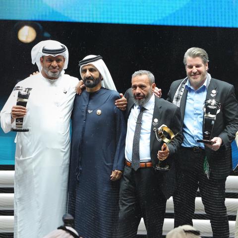 الشيخ محمد بن راشد آل مكتوم يكرّم صنّاع الأمل - تويتر @ArabHopeMakers