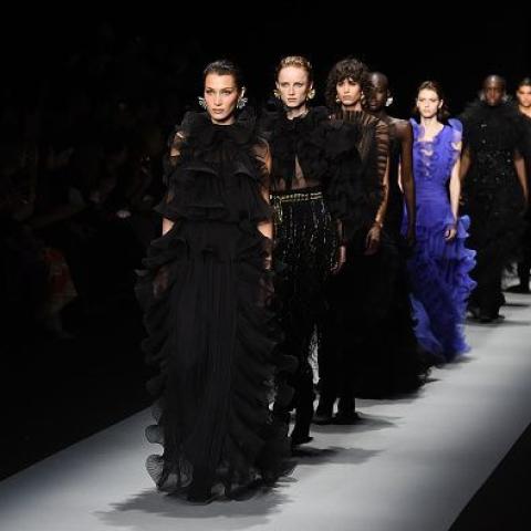 من عرض ألبرتا فيريتي - صورة من Getty Images