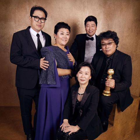 فريق عمل فيلم Parasite - انستغرام @goldenglobes