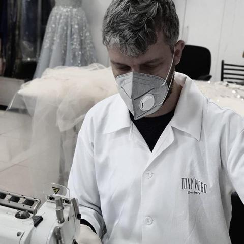 مبادرة من مصممي الأزياء لمواجهة كورونا