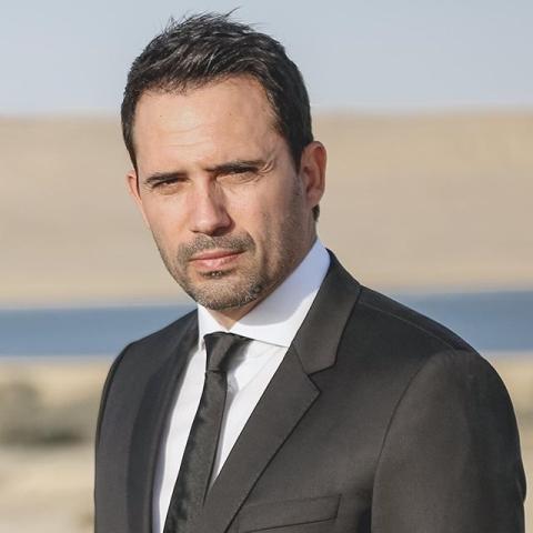 ظافر العابدين للناس &quot;الزمو بيوتكم&quot;