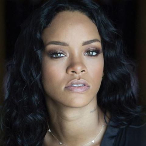 ريهانا - صورة من إنستغرام @badgalriri