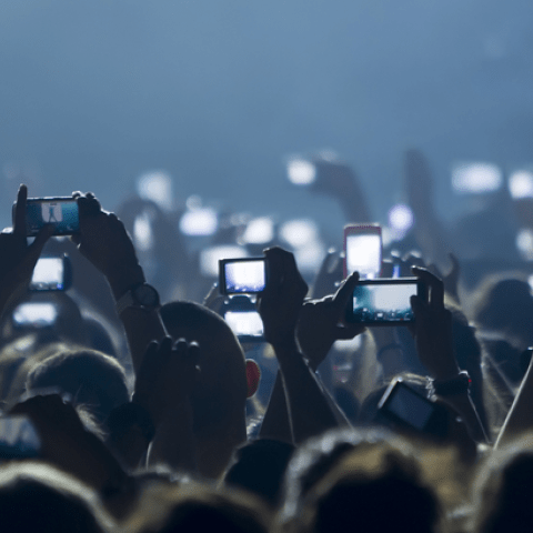 السوشال ميديا تكسر ملل الحجر الصحي