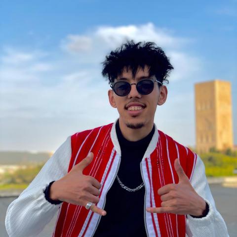 مغني راب يوجه رسالة توعية لجمهوره