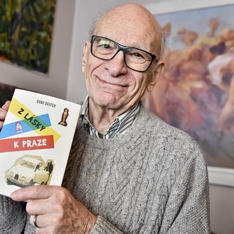 جين ديتش - صورة من AP