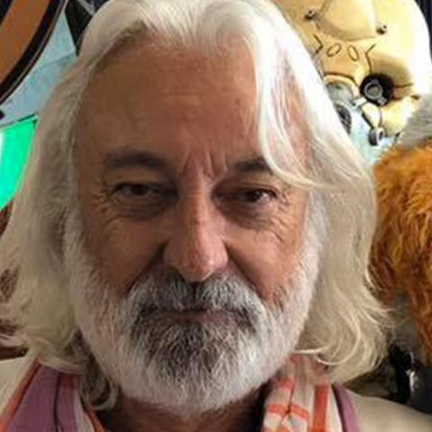 وفاة نجم Star Wars اندرو جاك بفيروس كورونا