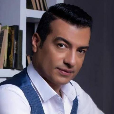 إيهاب توفيق