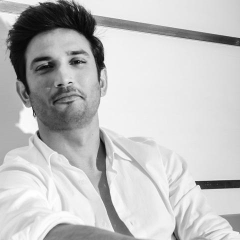 صورة للراحل سوشانت راجبوت