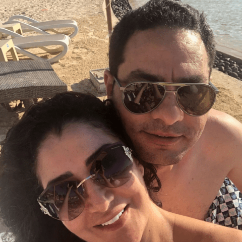 صورة غادة عبد الرازق وزوجها من شهر العسل