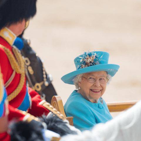 الملكة إليزابيث