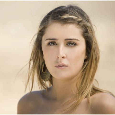 عائشة بن أحمد