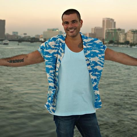 عمرو دياب في أول حفل أونلاين