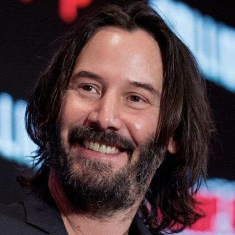 من التمثيل والإنتاج Keanu Reeves إلى كتابة القصص