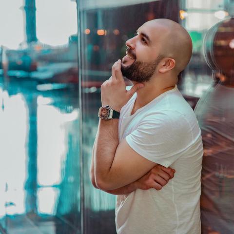 الدوزي يشوق الجمهور لجديده