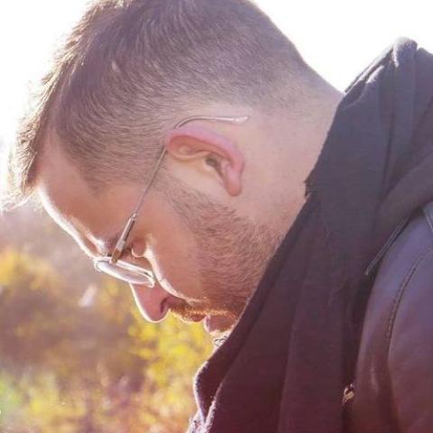 جديد مكي بنعمرو يتجاوز مليون مشاهدة في 24 ساعة