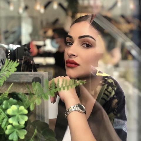 شوق الهادي تعلن إصابتها بكورونا