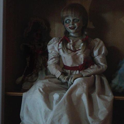صورة للدمية أنابيل- انستغرام @annabellemovie