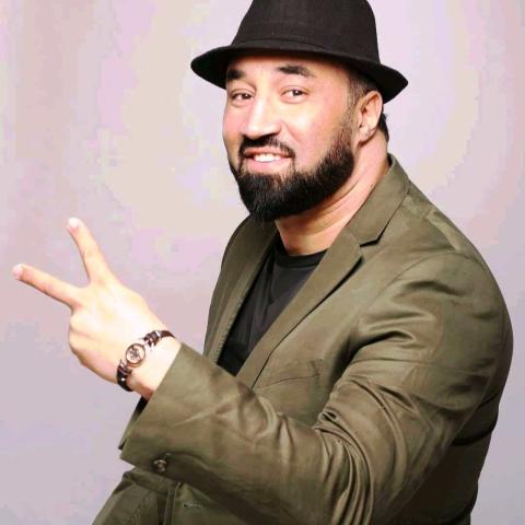 نجم الاغنية الشعبية المغربية يصدر اغنية صيفية