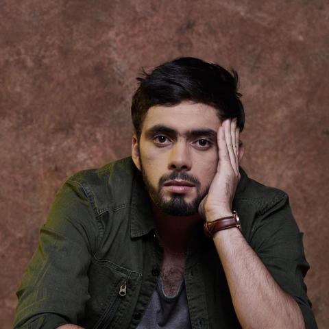 مغني &quot;زينة&quot; ينطلق بعيدا عن بابليون