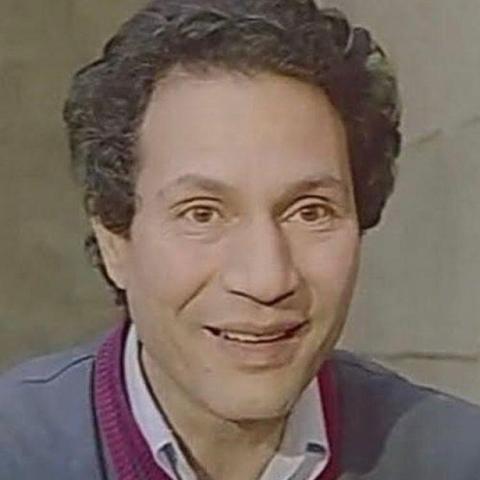 نجوم الفن ينعون سناء شافع