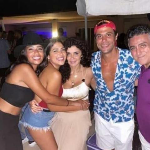 محمد إمام وغادة عادل يقضون إجازتهم الصيفية