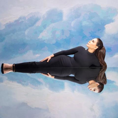 صورة من ألبوم اليسا الجديد