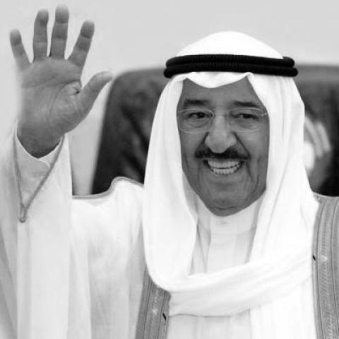 النجوم ينعون أمير الكويت الشيخ صباح الأحمد الجابر الصباح