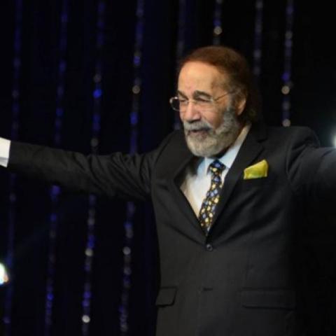 إتخاذ الإجراءات القانونية ضد مطلقي شائعة وفاة محمود ياسين