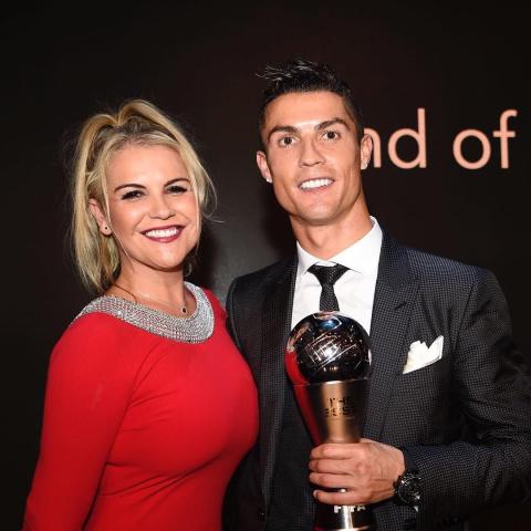 كريستيانو رونالدو مع شقيقته كاتيا افيرو