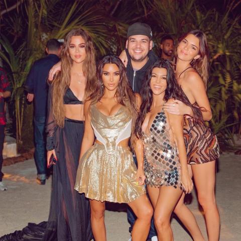 كيم كارداشيان خلال الاحتفال بعيد ميلادها- انستغرام @kimkardashian