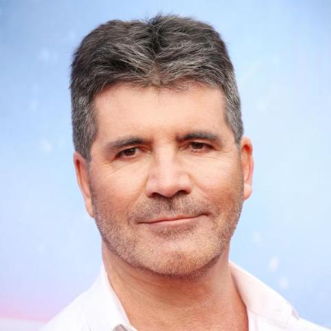 سايمون كاول يتعافى بسرعة من إصابته