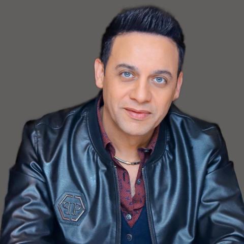 مصطفى قمر
