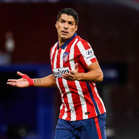 إصابة لويس سواريز بفيروس كورونا