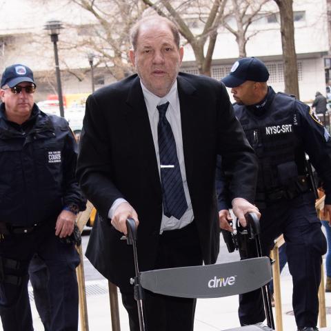 هارفي واينستين تحت المراقبة قبل صدور نتائج كورونا