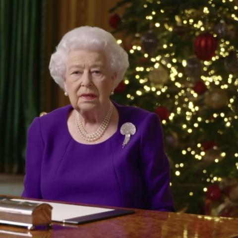 رسالة مليئة بالأمل من الملكة إليزابيث في عيد الميلاد
