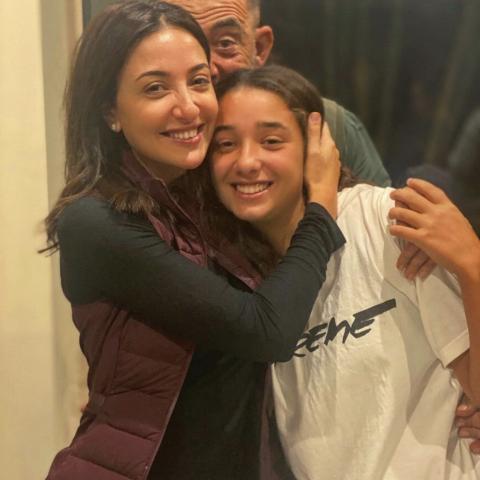 فريق البنات لكرة القدم الذي يضم إبنة ناردين فرج يتعرض للتنمر، وناردين ترد  &quot;حاجة محزنة جداً ومقرفة جداً&quot;