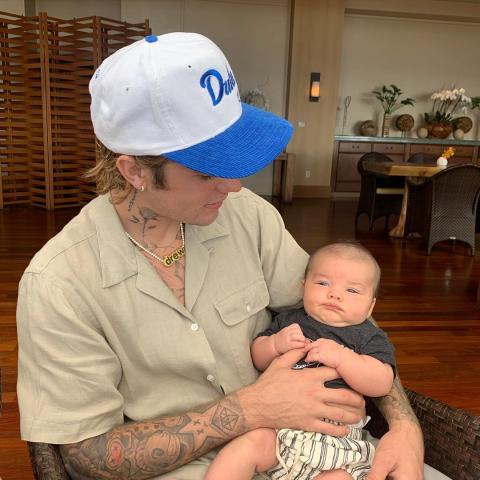 جاستن بيبر مع ابن أخيه - انستغرام @justinbieber