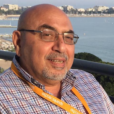 الراحل عدنان العواملة