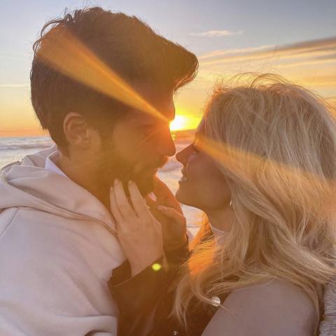 صورة جان يامان وعارضة الأزياء الإيطالية ديليتا لويتا تثير التساؤلات