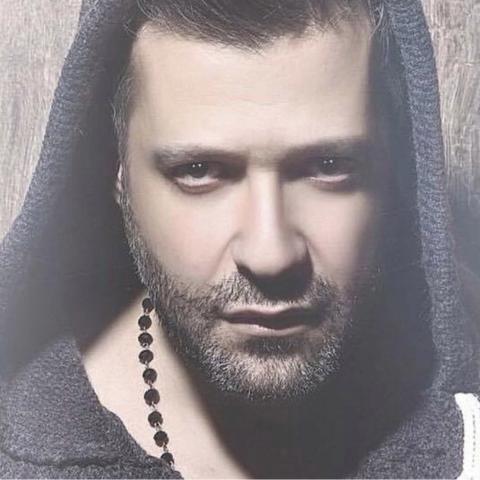 زين العمر يطلب الدعاء بالشفاء العاجل لوالديه